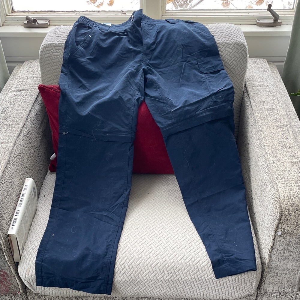 Columbia Men's Navy Cargo Pants